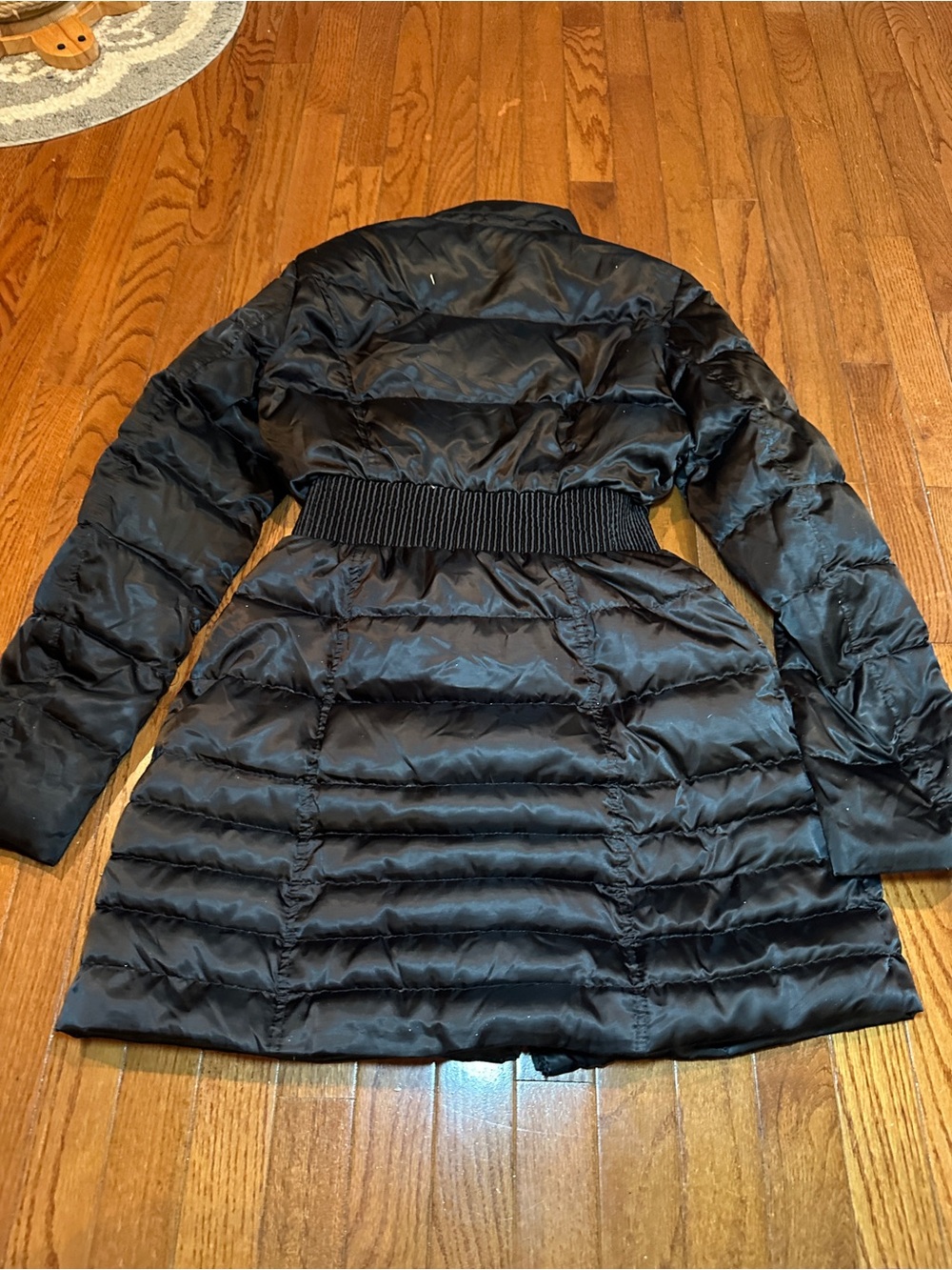 Laundry By Shelli Segal Shiny Black Quilted Puffer with Faux Fur Trim - Picture 5 of 9